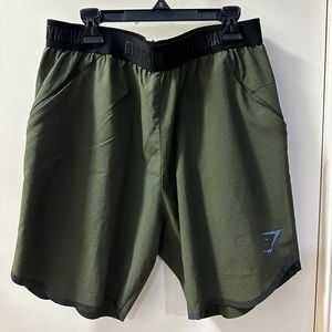 ITEM: GYMSHARK TECH SHORTS
SIZE: MEN’S LARGE